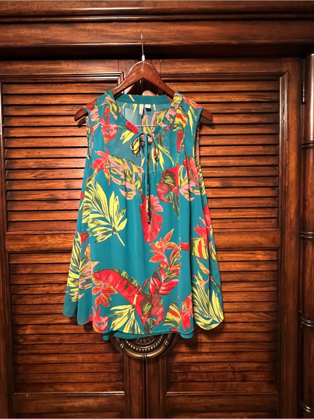 🌺 Cato Tank Top Multicolor Floral Sleeveless Size 18/20W Spring Summer Tropical